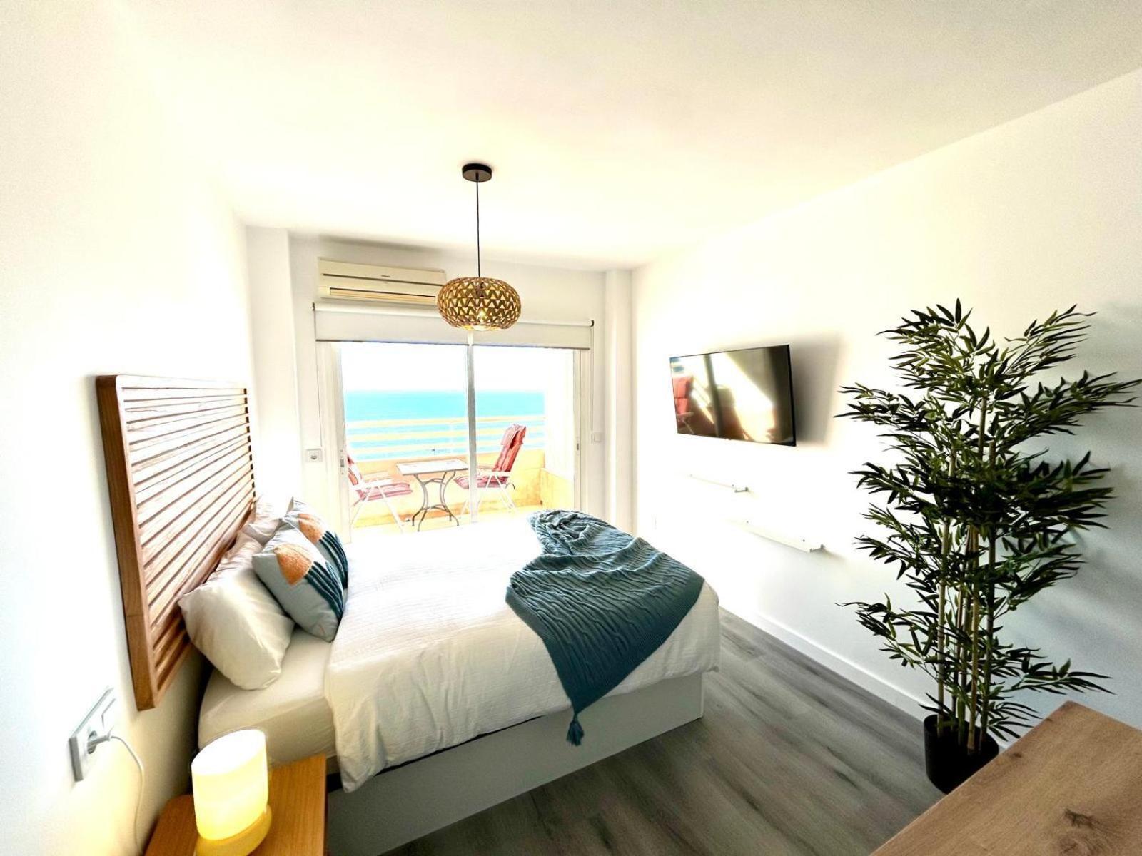 Stella Maris - Amazing Frontal Sea Views With Pool & Terrace By 10Tosea Appartement Fuengirola Buitenkant foto