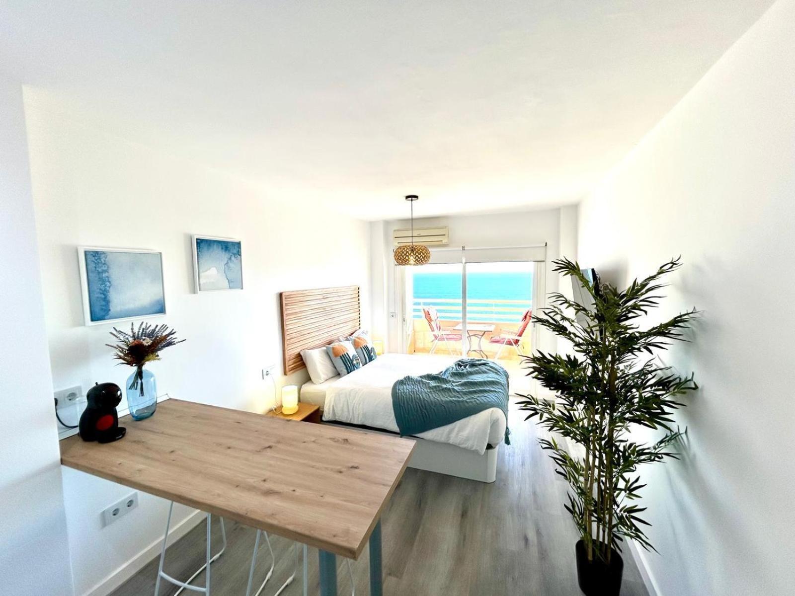 Stella Maris - Amazing Frontal Sea Views With Pool & Terrace By 10Tosea Appartement Fuengirola Buitenkant foto